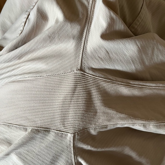 Lululemon Beyond the Studio Pant Cafe Au Lait Size 6 EUC - Picture 7 of 7